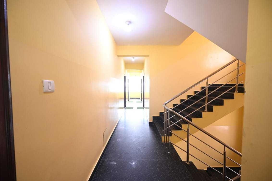 Oyo Flagship Hotel New Moon Inn Puri Εξωτερικό φωτογραφία